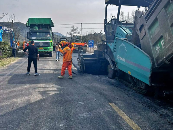 秀洲沥青道路修补费用的影响因素详解
