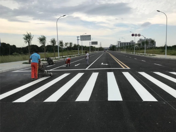 秀洲夜间道路划线施工噪音太大扰民怎么办,这事儿到底该怎么破?
